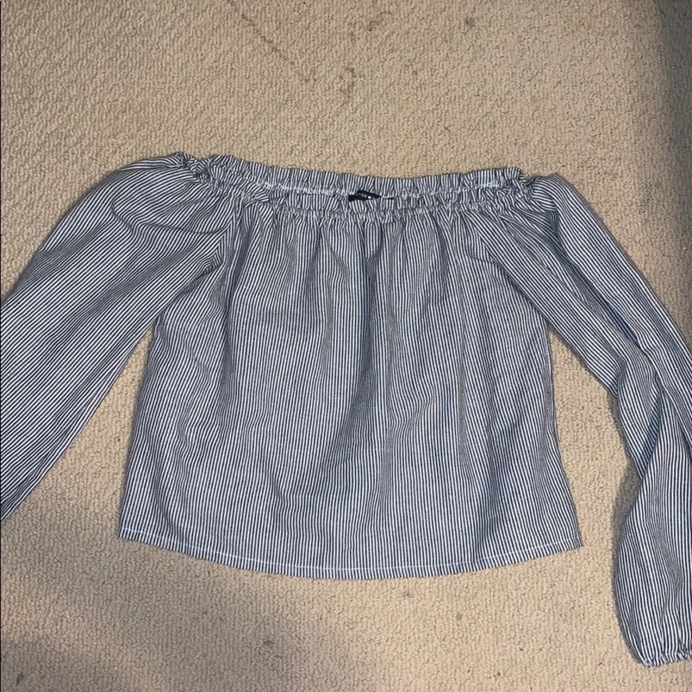 Brandy Melville off the shoulder top